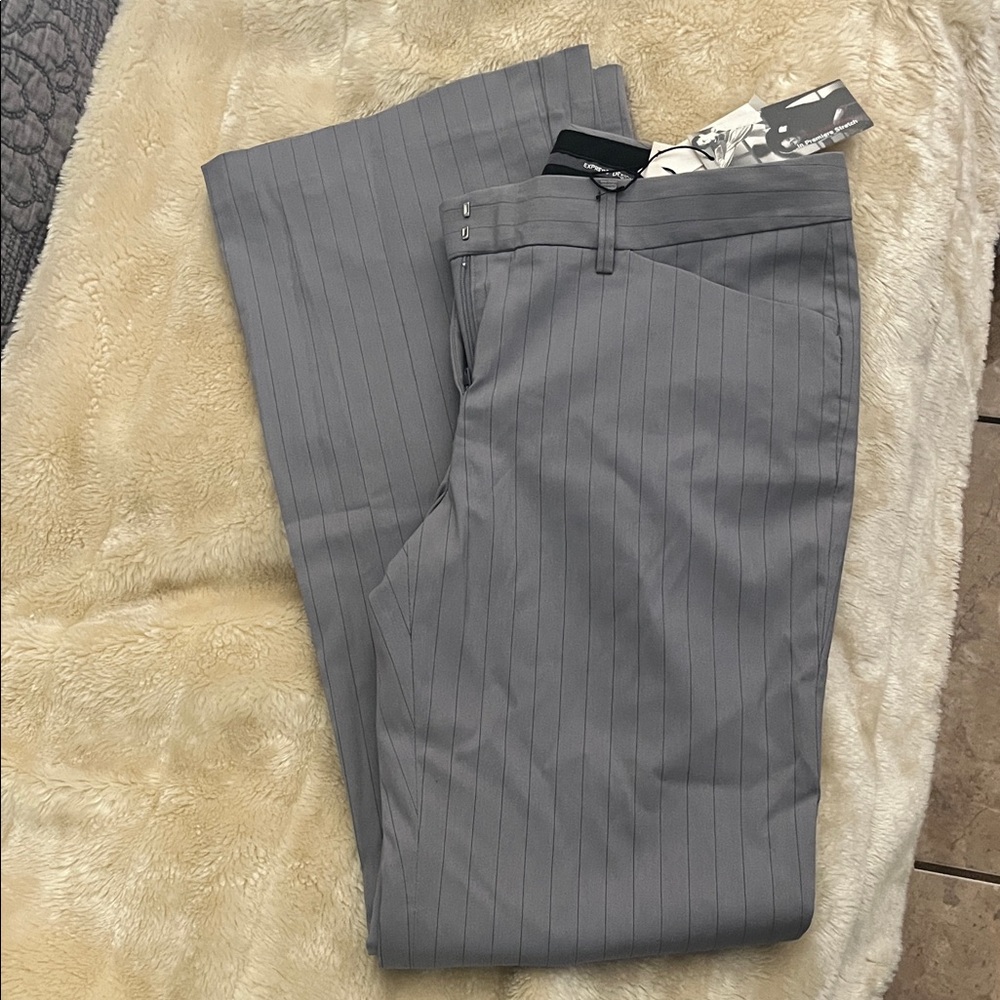 Express Light Gray Pinstripe Trousers for Women size 6